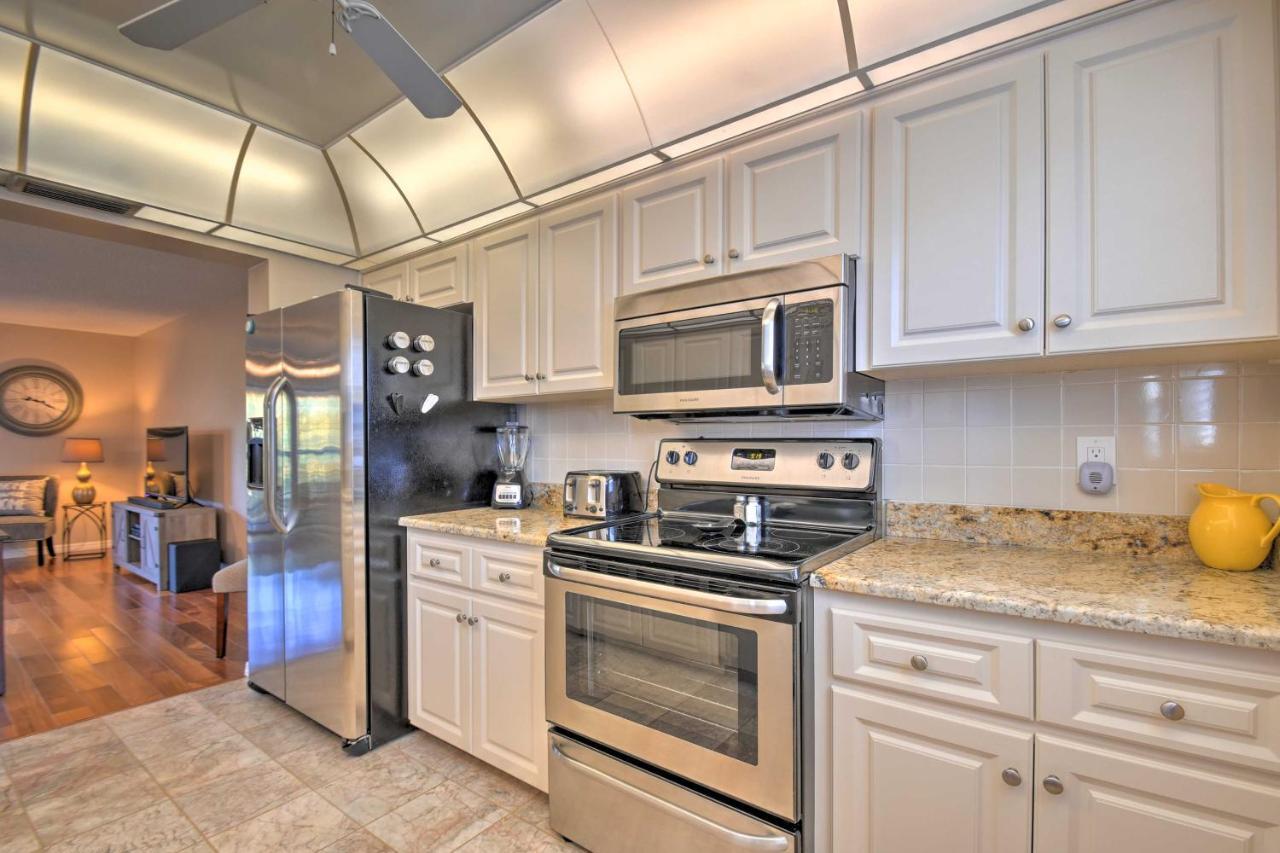 Indian Shores Townhome With Pool Access And Kayaks! Casa de Férias